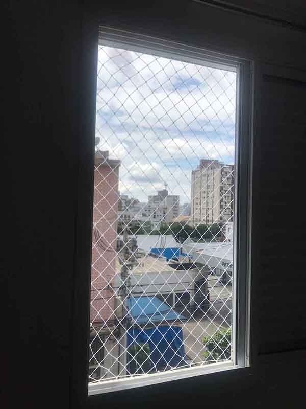 Proteção Anti-Quedas Para Gatos Crianças e Pets Em Janelas