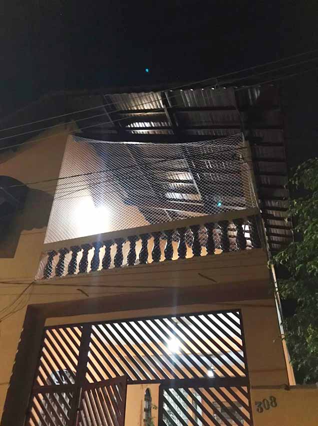 Redes Para Varandas Com Gatos e Crianças Com Segurança